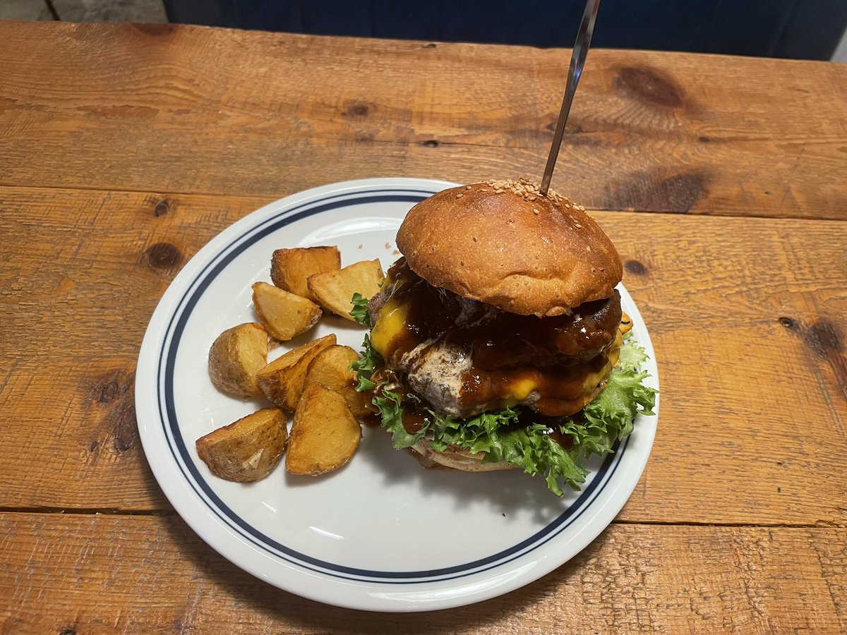 CHILLAX BURGERS &WINE チラックス 池袋グルメバーガー ハンバーガー tweet media