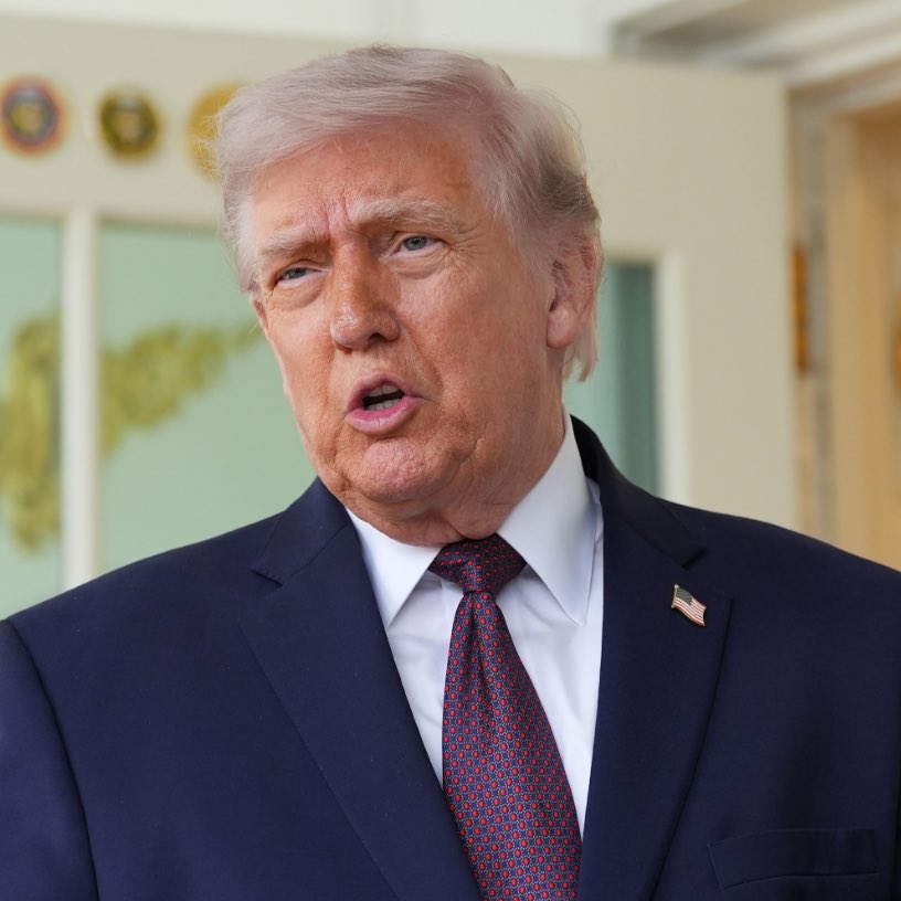 Rethyon_News01's tweet photo. JUST IN : President Donald Trump is seriously considering to resume military operations against Iran. https://t.co/scfqjVswTz