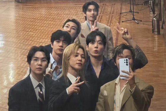 MAYCEE ⁷ ARIRANG tweet media
