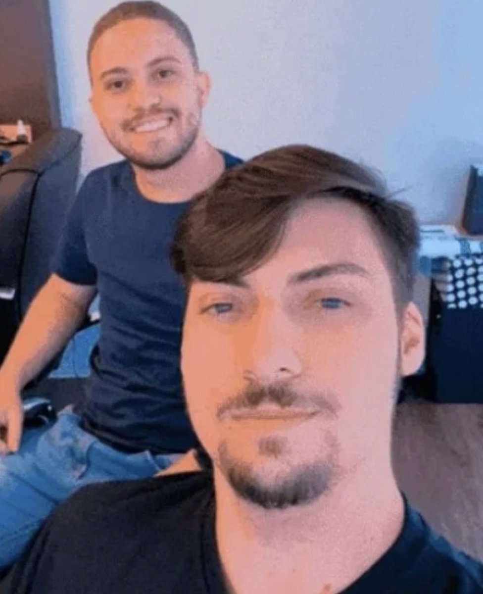 denguisis tweet media