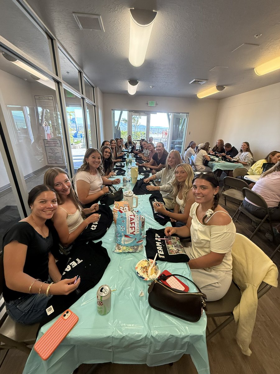 SLCC Softball tweet media