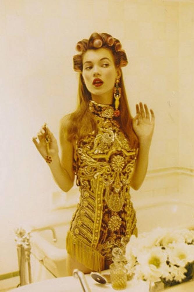 SaschaAmato's tweet photo. Kate by Frederique Veysset for Allure 1994 https://t.co/nlmky8Yvn2