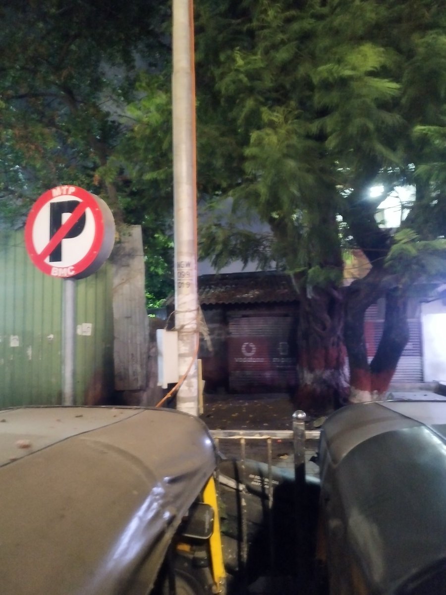 ImViinod's tweet photo. @Adani_Elec_Mum @CMOMaharashtra @MSEDCL @PMOIndia @Adani_Elec_Mum Complaint No 1005226696 what is the status of my complaint? 12 street lights off at LBS Road at Ghatkopar west in line of Material organization?  No action &amp; no reply even after 7 days of complaint@PMOIndia @CMOMaharashtra Sir kindly look into it https://t.co/JFKBptDnaW