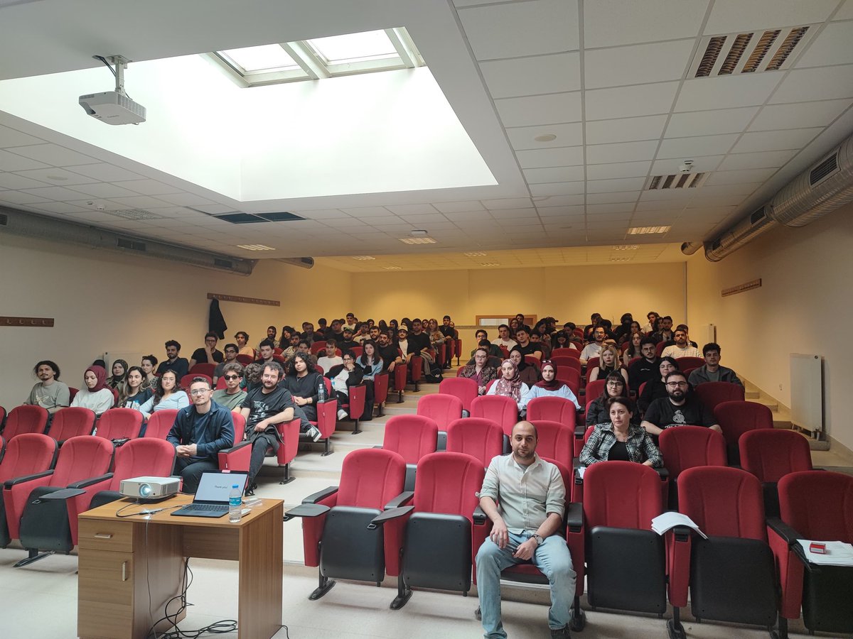 gtu_math's tweet photo. 2025-2026 Bahar Dönemi’nin son genel seminerini 8 Mayıs’ta Türk-Alman Üniversitesi’nden Kıvanç İ. Ünlütürk ile tamamladık.
Değerli sunumu için hocamıza ve tüm katılımcılarımıza teşekkür ederiz. 

#gtumath #gtümatematik #gtüseminer #kanataç https://t.co/1XrNeERNAM
