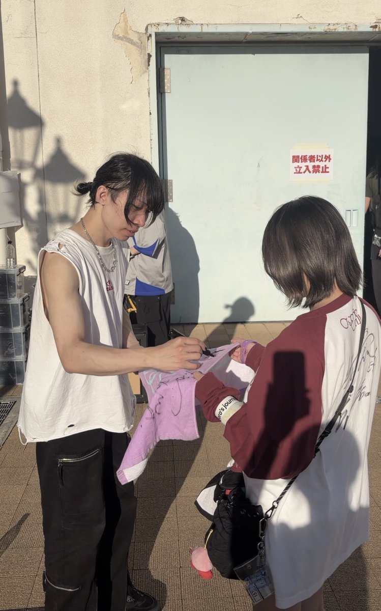 れいあ tweet media