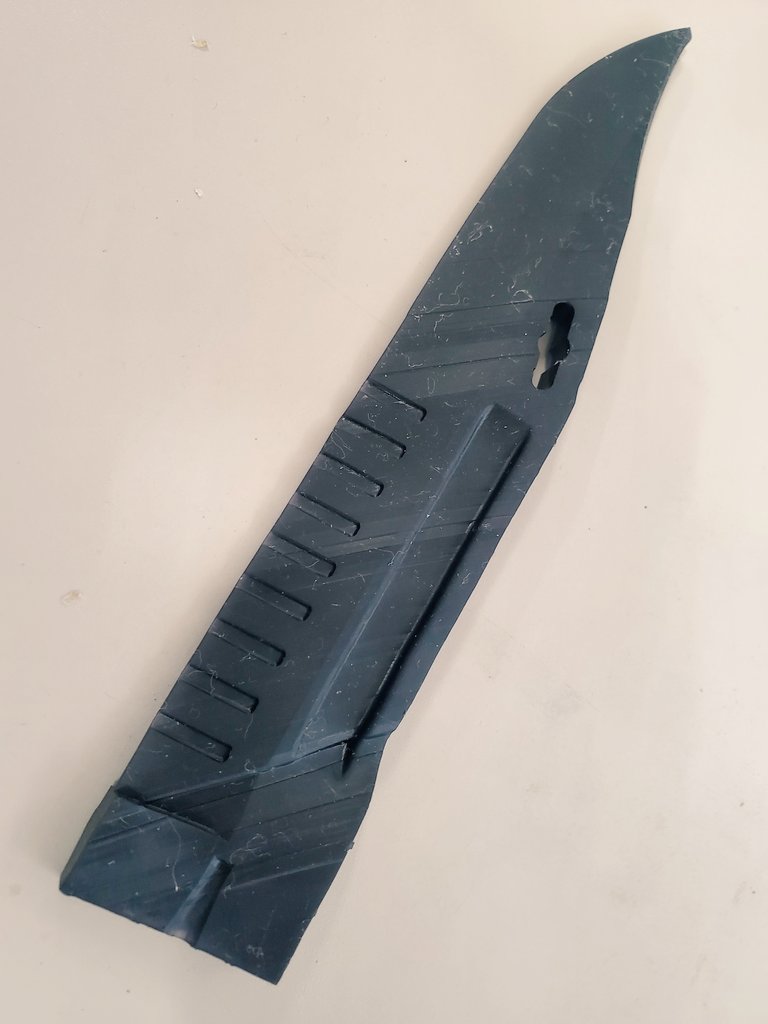 hadalanolantis's tweet photo. 高弾性ラバーレジンで
SA80バヨネット作ってみよう
一回目
失敗‼️
プリントの最中からガッタガタ( ̄□ ̄;)
難しい~😆
#SA80
#SK本舗
#高弾性ラバーレジン
#bayonet https://t.co/bLmWgN7nRl