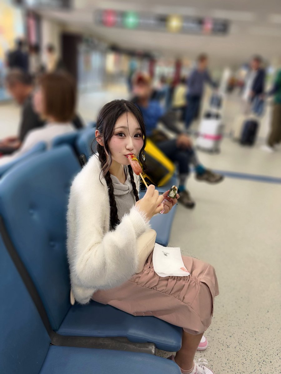 わんぱく喰い！！！ フランクフルト🌭焼肉おにぎり🍙 スタッフさんに