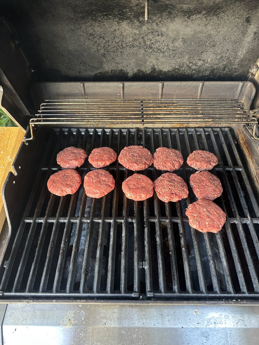 Carnivore Aurelius ©🥩 ☀️🦙 tweet media