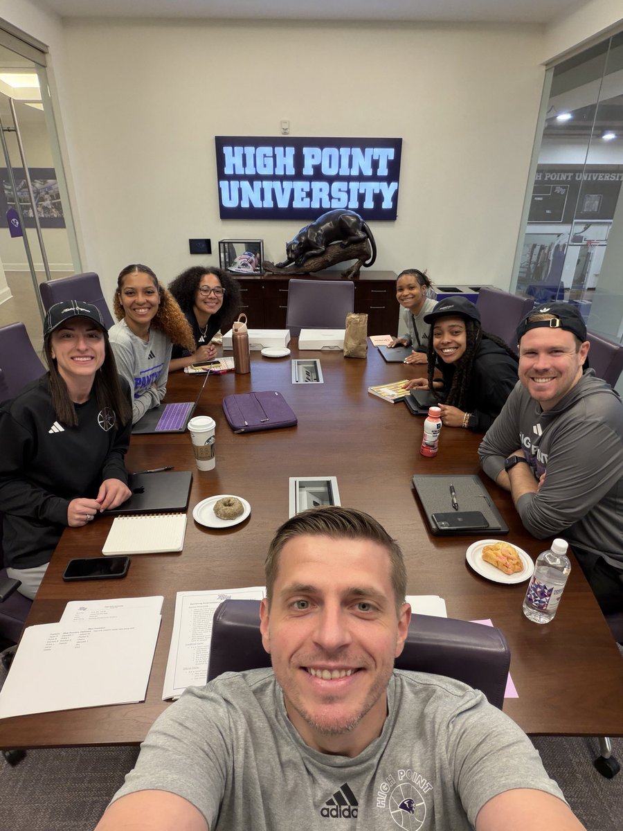 Wyatt Foust tweet media