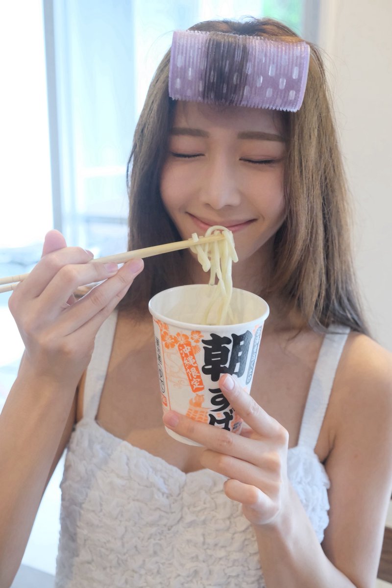 沖縄ロケの定番朝食❤︎朝すば https://t.co/b0SKlZX69H