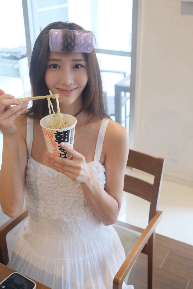 沖縄ロケの定番朝食❤︎朝すば https://t.co/b0SKlZX69H