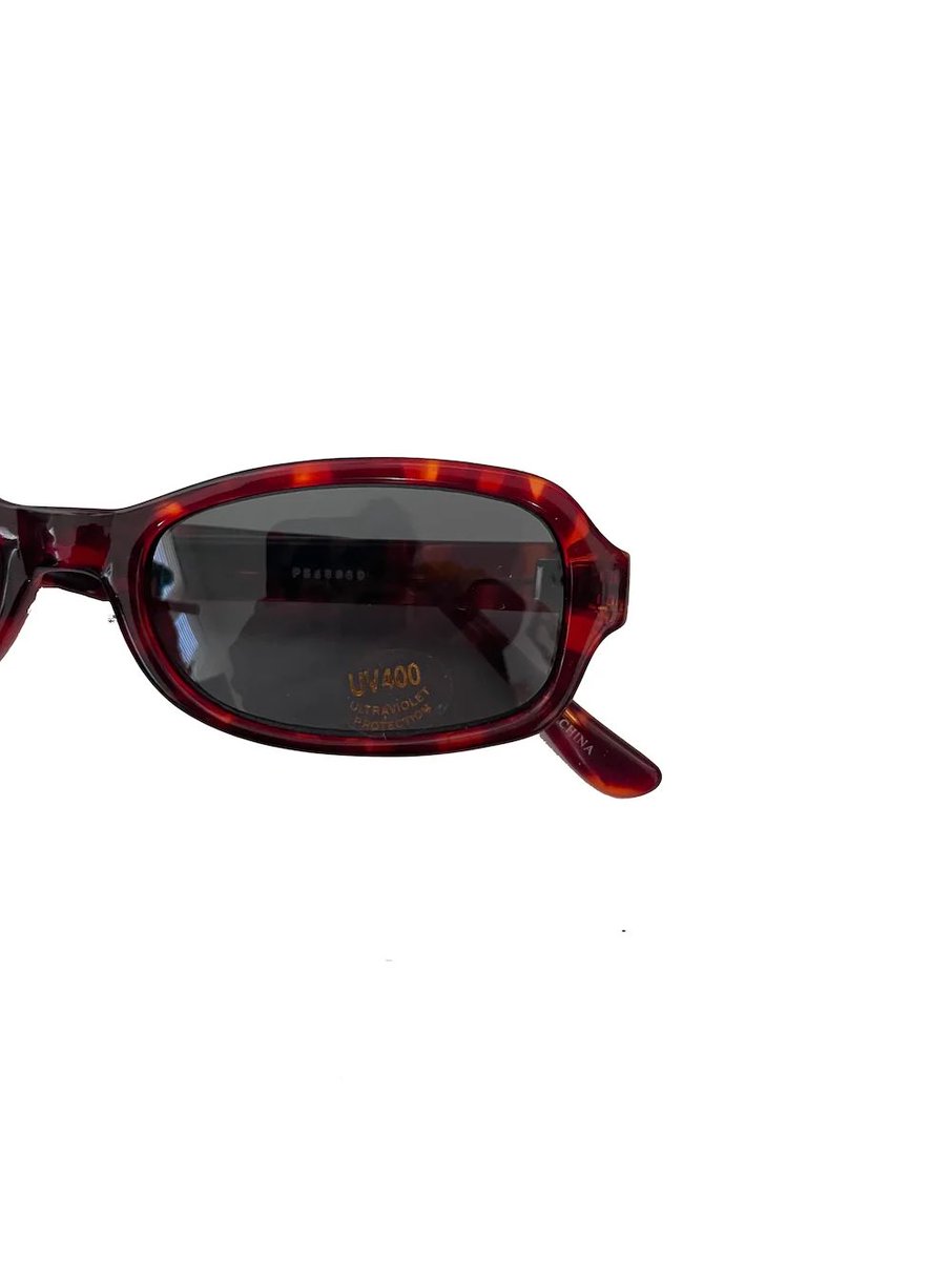 totalxrecall's tweet photo. Huge deadstock vintage sunglasses drop this week and they’re going fast 🚨 https://t.co/zSmMKAv1Uk https://t.co/yOEGav41nC
