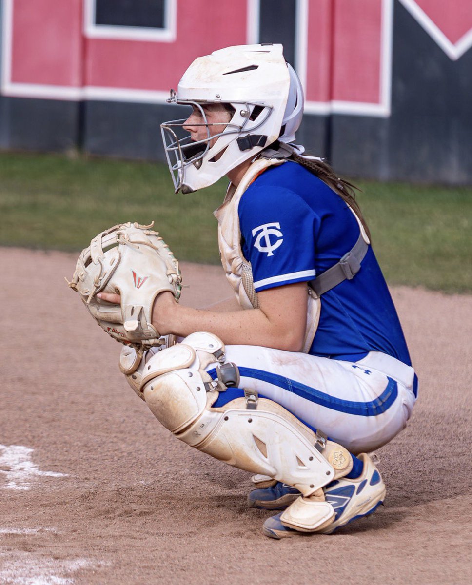 MaryleeS72011's tweet photo. Finished up freshmen season with @softball_tchs 
Had a good season but ready to get to work this summer with @SC_Alabama 
Here are some stats from freshmen season:
AVG .396
OBP .466
OPS 1.042
HITS 44
HR 2
RBI 43
SO 8
@Connor_Acton @sammarsonek https://t.co/tkGvjEgzr8