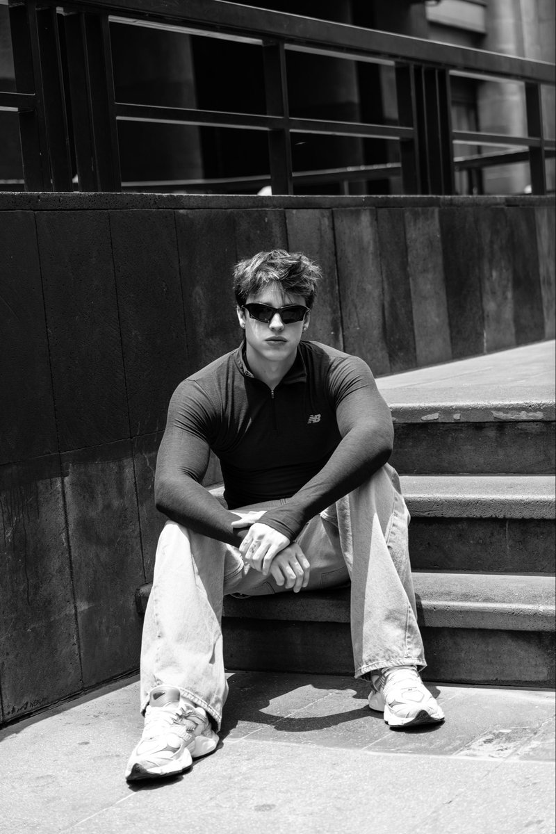 juanignazalazar's tweet photo. Greydayss https://t.co/OmmeQF99p5