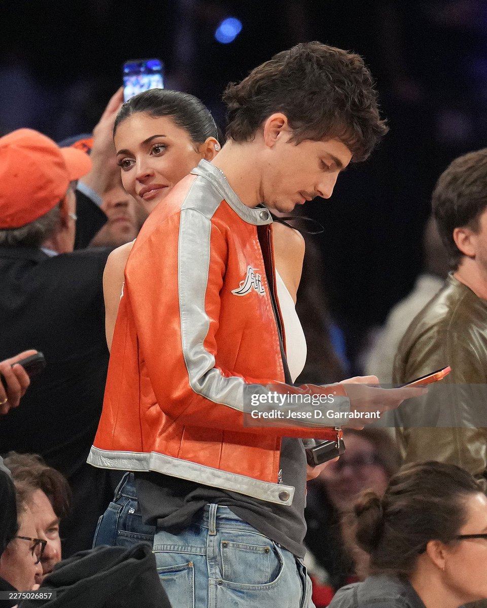 Nina tweet media