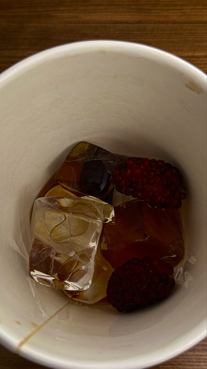 sxoi71's tweet photo. القهوة..
وطن صغير اهرب إليه♥️🪄☕️🫧. https://t.co/Ji97rG5nLy