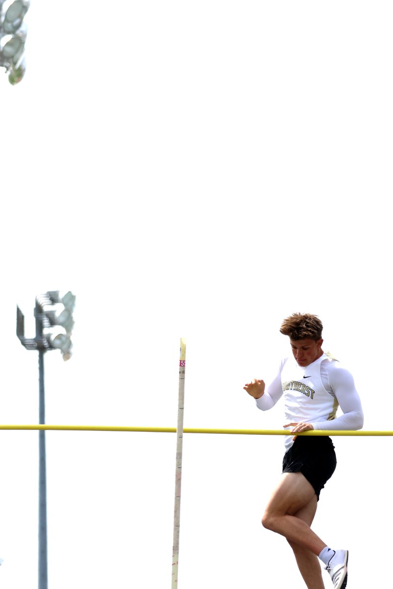 PrepRunningNerd's tweet photo. Four handy links for the Class A and B District meets being held on Tuesday, 5/12:

Links to live results - https://t.co/zvrjEinzUh

Qualifying rules - https://t.co/pTSwlTSyVg

Season leaders and State records - https://t.co/OvueZtwrz1

Inspiration - https://t.co/ogrKvAcr70 https://t.co/v6K2Ry5BwM