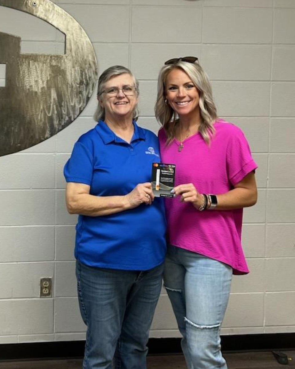 SIBankAL's tweet photo. Kinston, Red Level, and Florala softball teams are headed to REGIONALS! We're so proud of these talented athletes and were excited to present them with gift cards to help as they travel. Best of luck, ladies — you've already made us all proud! https://t.co/Ilem8wyQwM