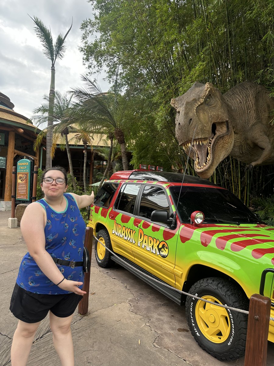 juliaknight156's tweet photo. heres some pics from my universal islands of adventure trip with my mom we had a fun day with lots of thrills cant wait for the next time somewhere down the future lol https://t.co/3k9mxRIKxM