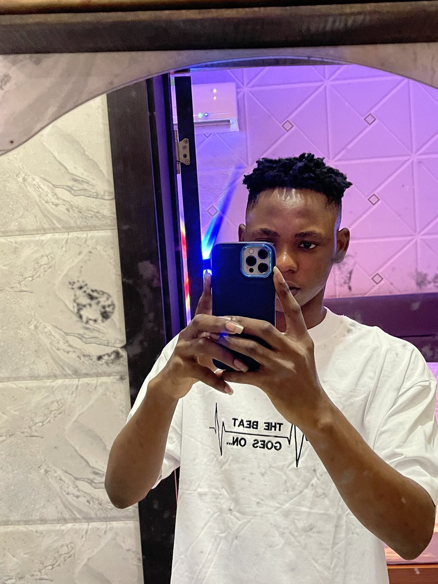 ayomide ar tweet media
