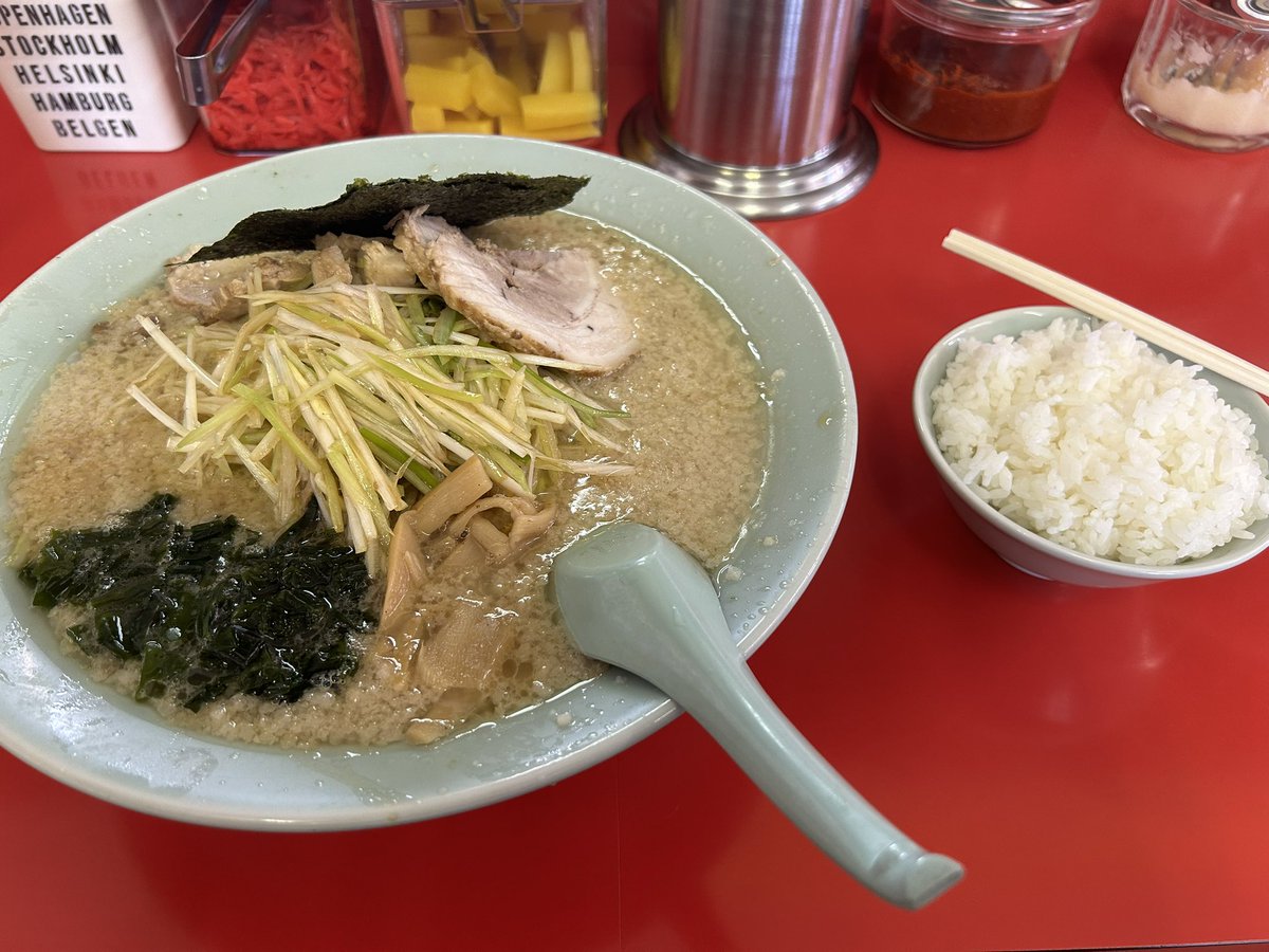 もっくん⇔ G.E.M tweet media