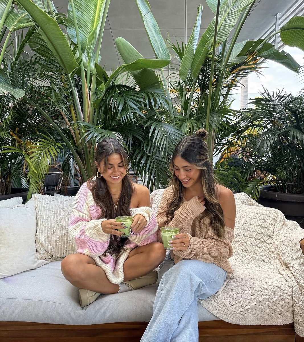 gcIdkisses's tweet photo. happy birthday to my other half of kadison, I love you for life 🤍🖤 https://t.co/9ld06Lt7qG
