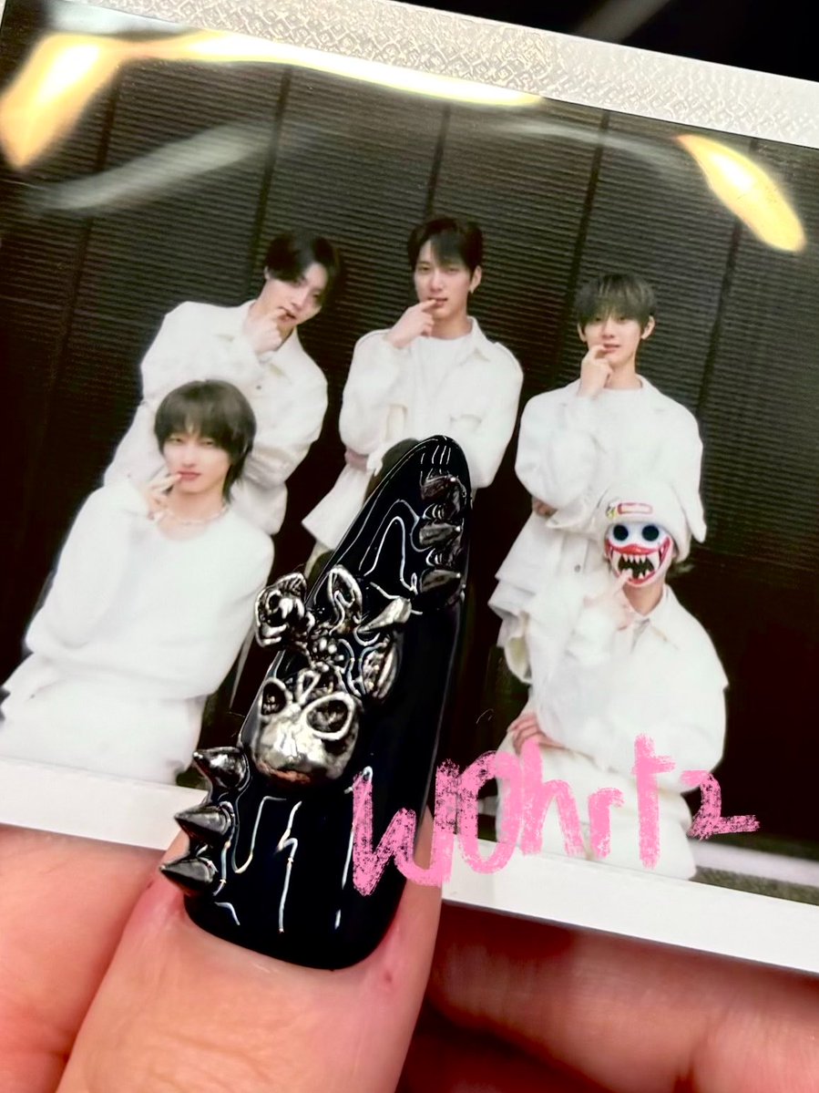 yuri✴︎ tweet media