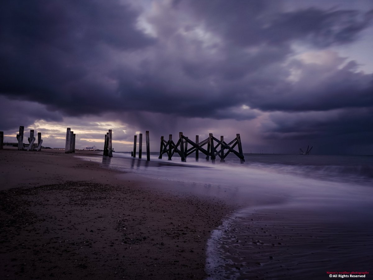Simon's Weather Photography tweet media