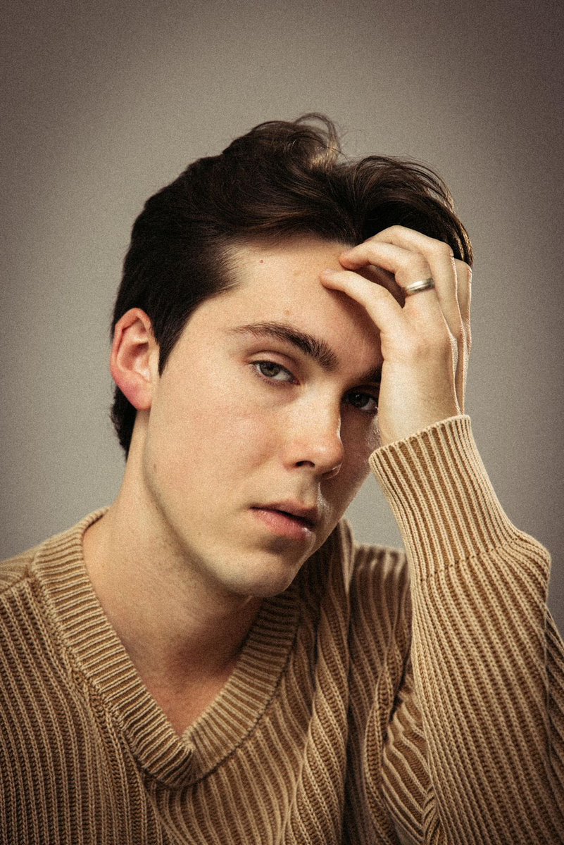 JeremyAccess's tweet photo. JEREMY SHADA 🗣️🗣️🗣️ 

Falem se não é o homem mais lindo desse mundo! 🥹 https://t.co/OOqTaAUeTT