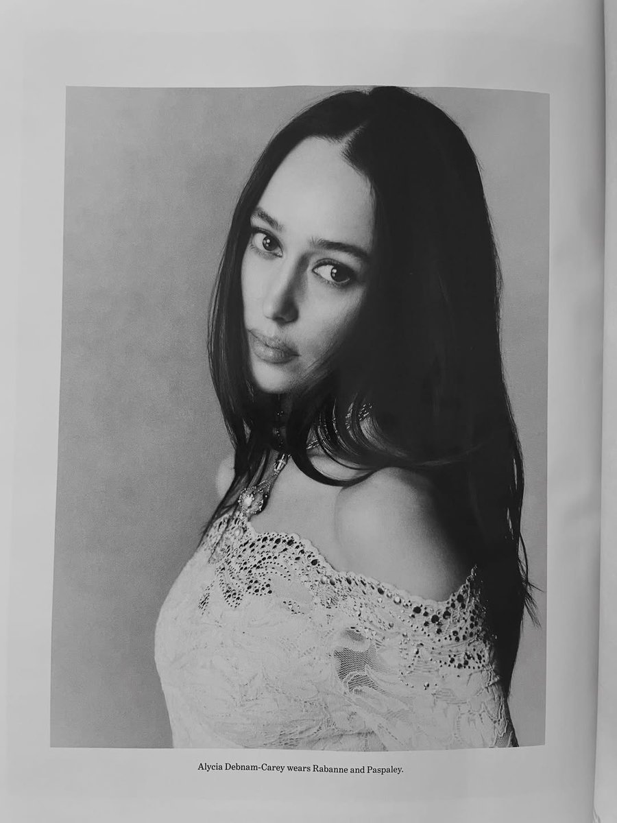 Alycia Debnam-Carey Updates tweet media