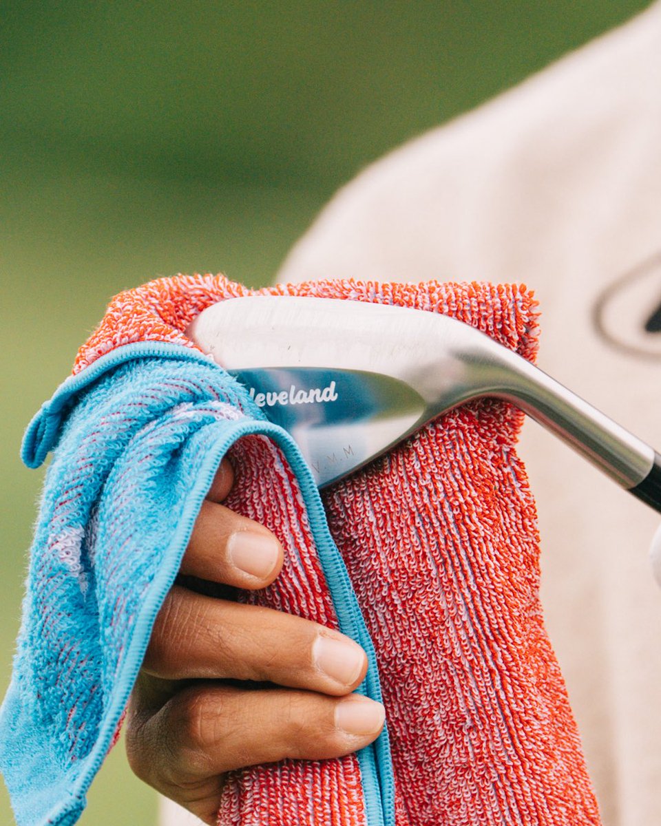 ClevelandGolf's tweet photo. Monday mood at Aronimink: clipping wedges with Hideki. ✂️ https://t.co/ubakeHtwKw