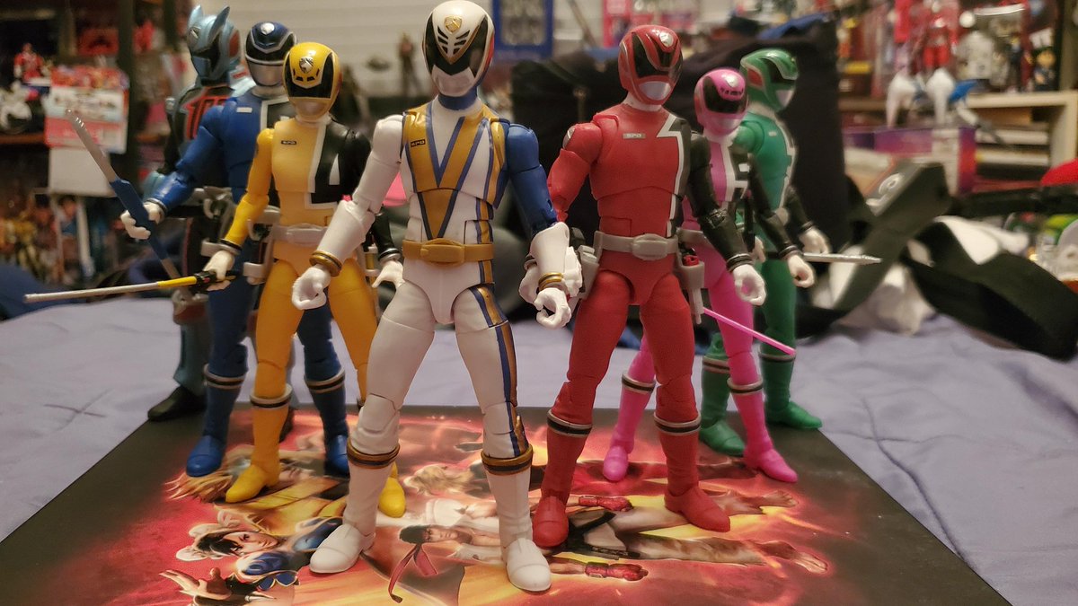 NobleSword78's tweet photo. I know that the Super Sentai series is on hiatus, but I still want to show my appreciation for the franchise through my collection. One example, Tokusou Sentai Dekaranger. #パワーレンジャーライトニングコレクション #特捜戦隊デカレンジャー  #PowerRangersSPD https://t.co/NRW4VG4XhF