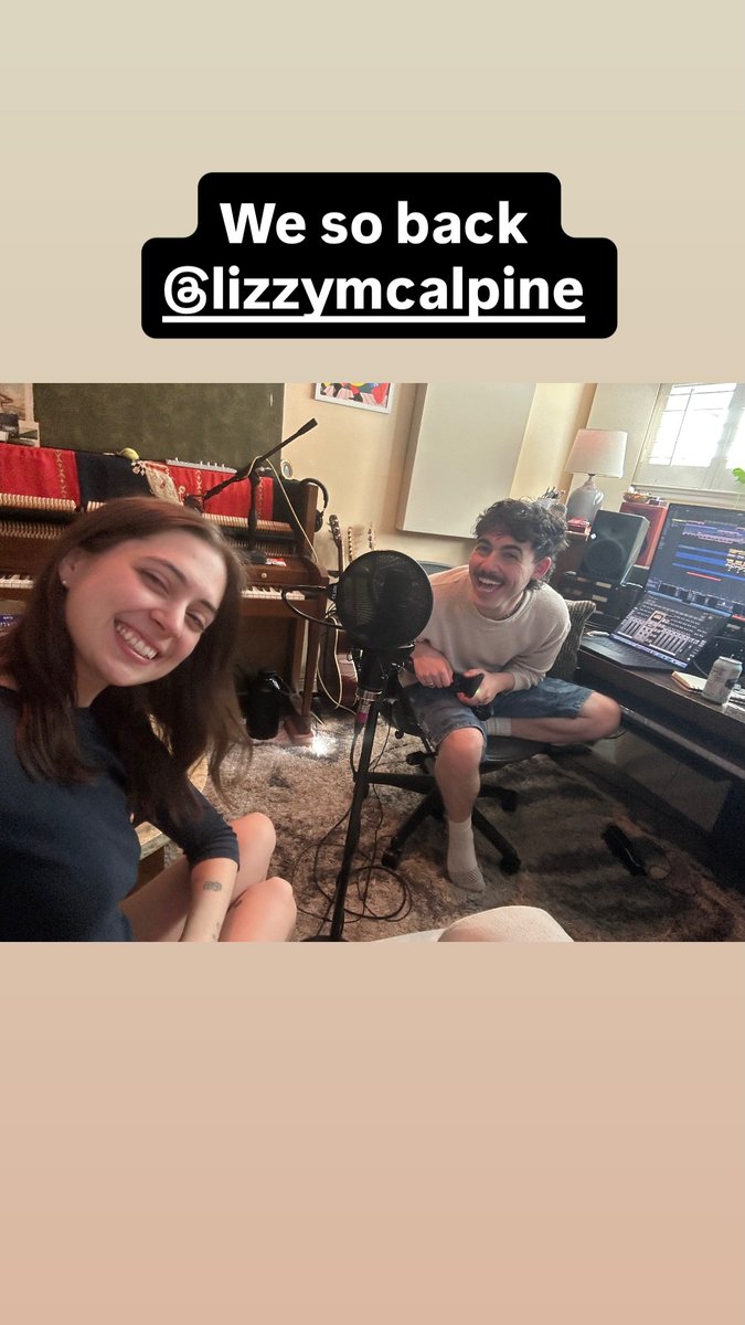 Lizzy McAlpine Updates tweet media