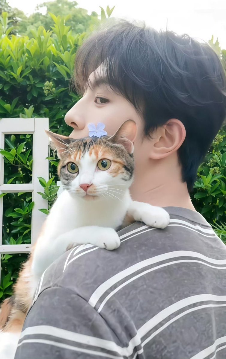 oaeng0001's tweet photo. 💜🌸 https://t.co/w3ucRrsC0t
