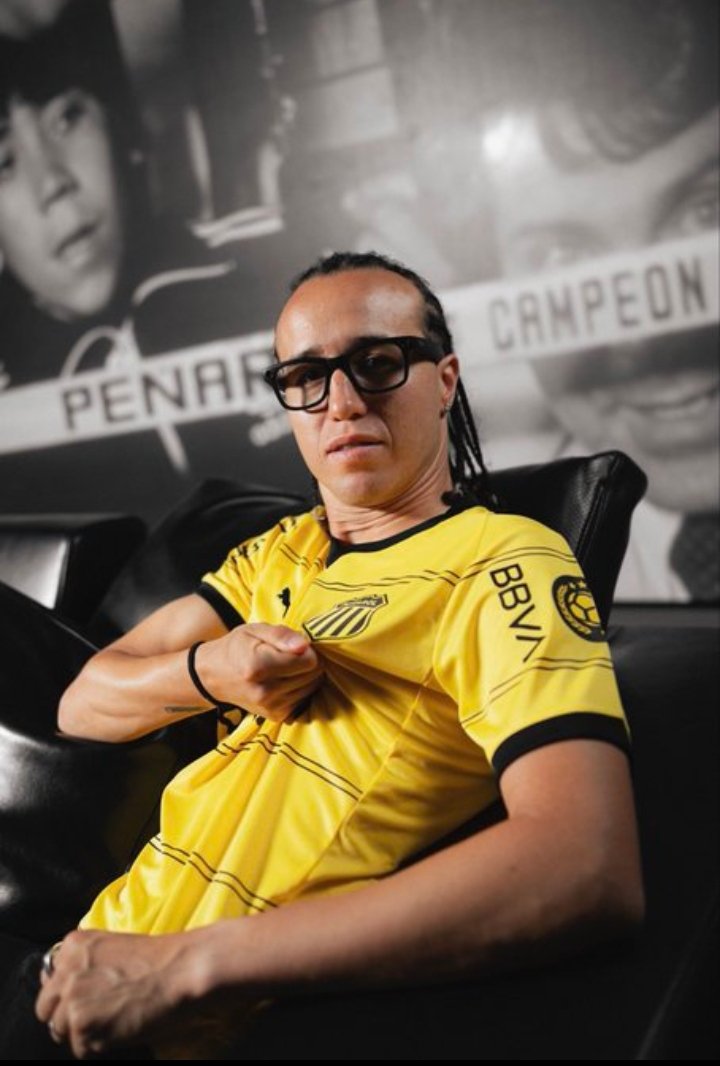 InfoCap_1891's tweet photo. 🚨🟡⚫️ LAXALT METE UNA PUÑALADA A LO LEO FERNÁNDEZ 

El zurdo jugando de enganche levantó el nivel. Debe seguir jugando en ese puesto, detrás del 9. https://t.co/YrnKOHh7Fo