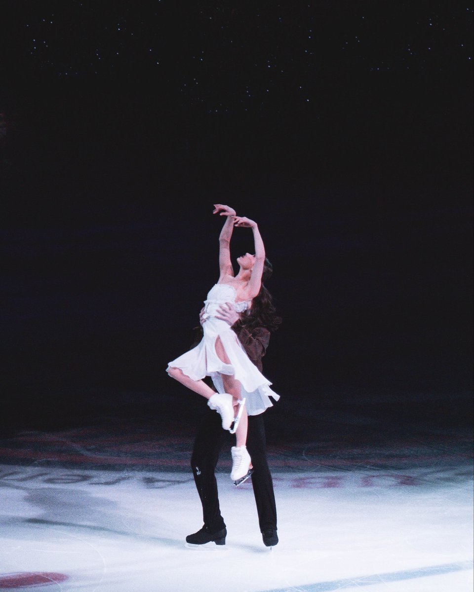rhymeswitheve's tweet photo. madison chock and evan bates, stars on ice 2026 

@starsonice @ChockBates #starsonice #SOI26 #chockandbates https://t.co/JXX7QMuT1V