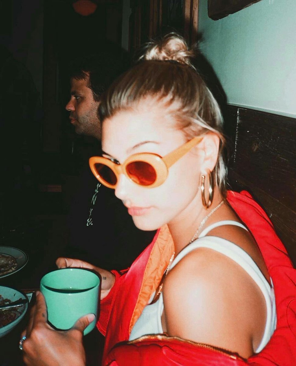 Hailey Throwbacks tweet media