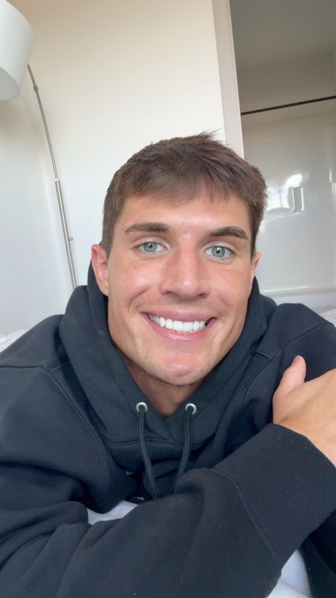 joeywstoll tweet media