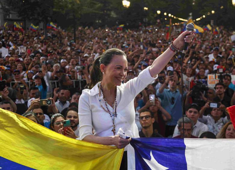 María Elvira Salazar 🇺🇸 tweet media
