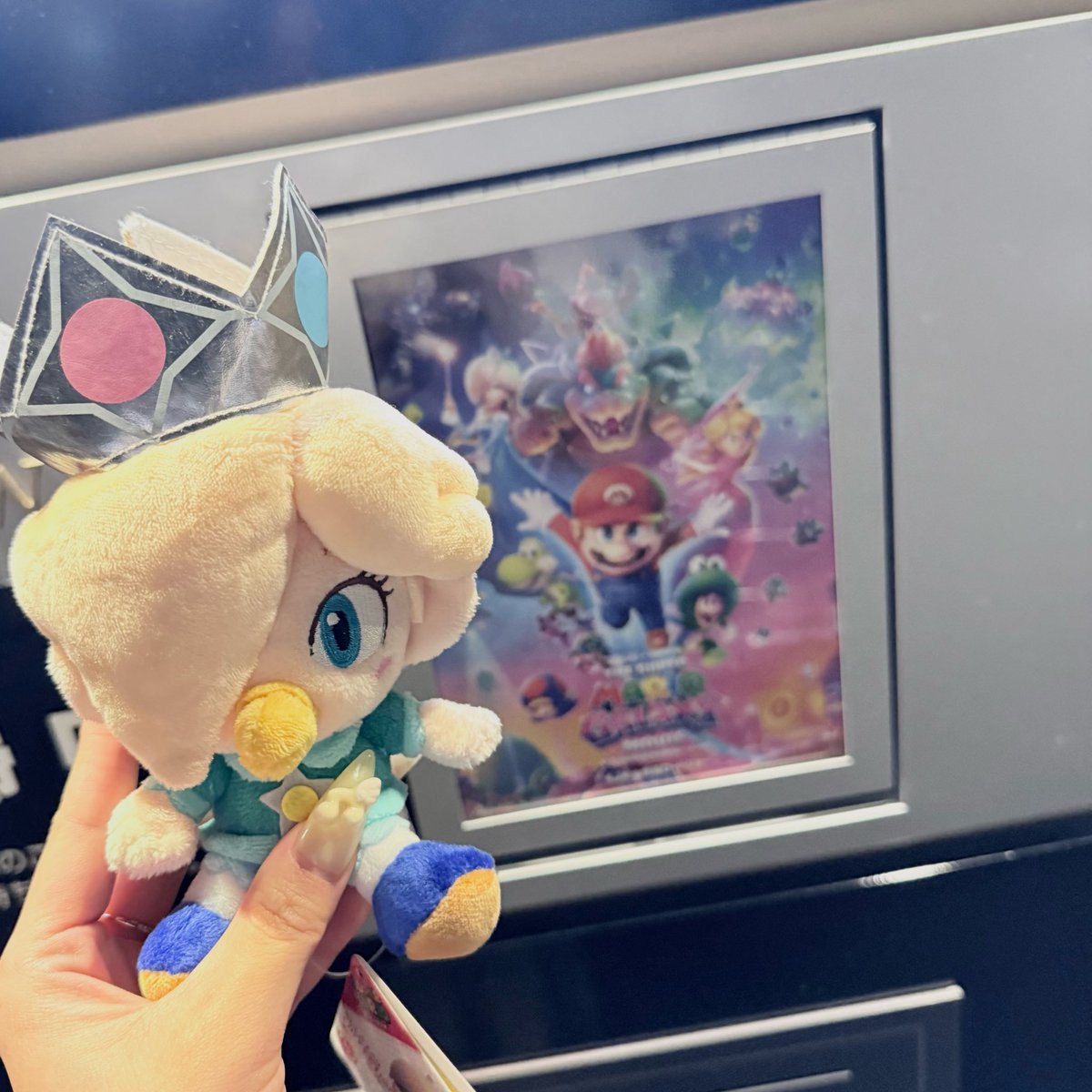 Luu_rapan's tweet photo. GWにスーパーマリオギャラクシー観てきた🍿
ロゼッタが美しすぎて出てきた瞬間からもう目に涙🥹
ちゃんと最後も泣いてた笑

ママーーーーー！！！📖⭐️ https://t.co/h0zE1aWuZE
