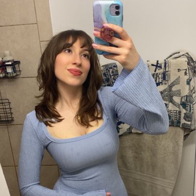 roseanne 🥀 tweet media