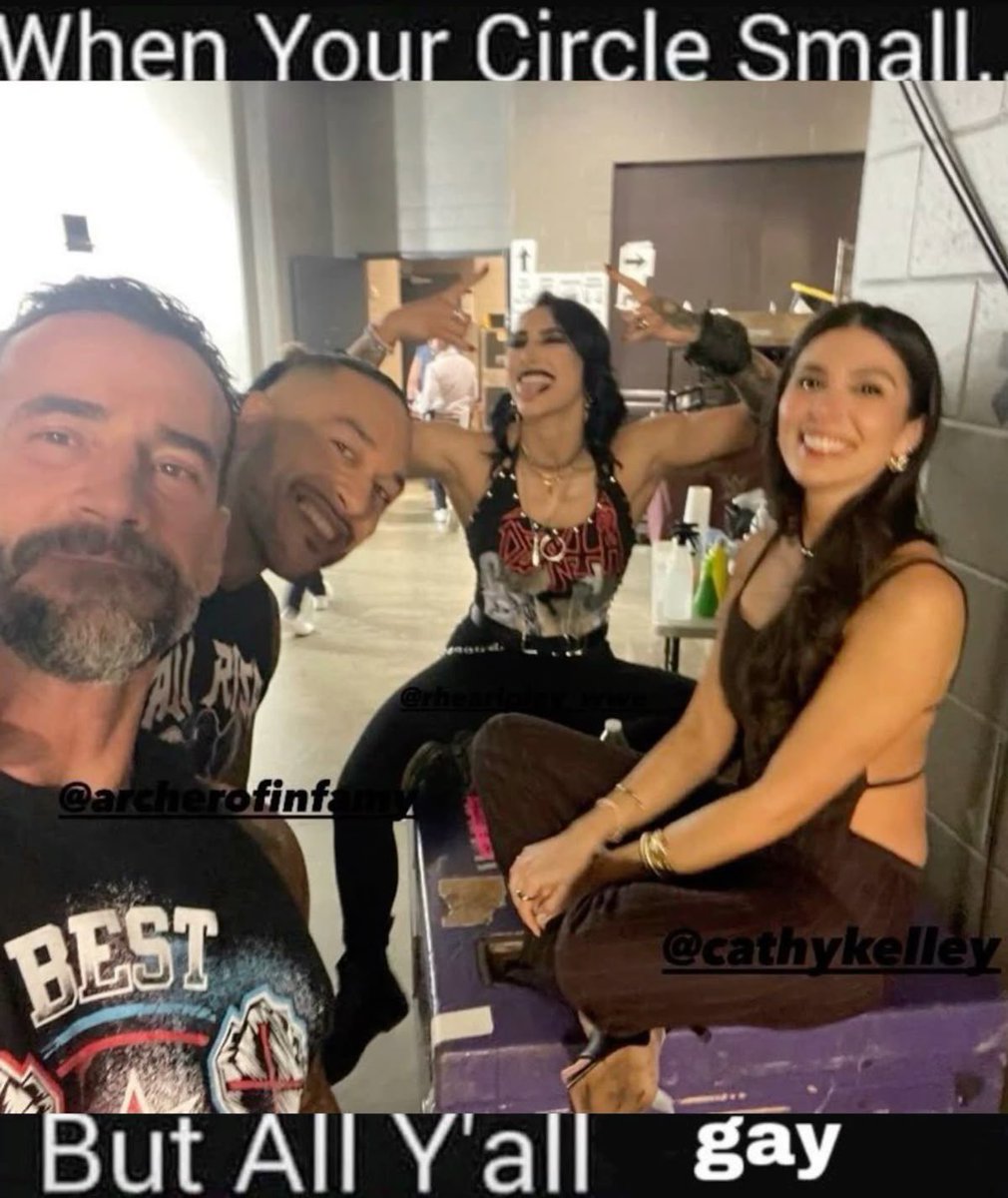 alex (@hellokittywwe) on Twitter photo 