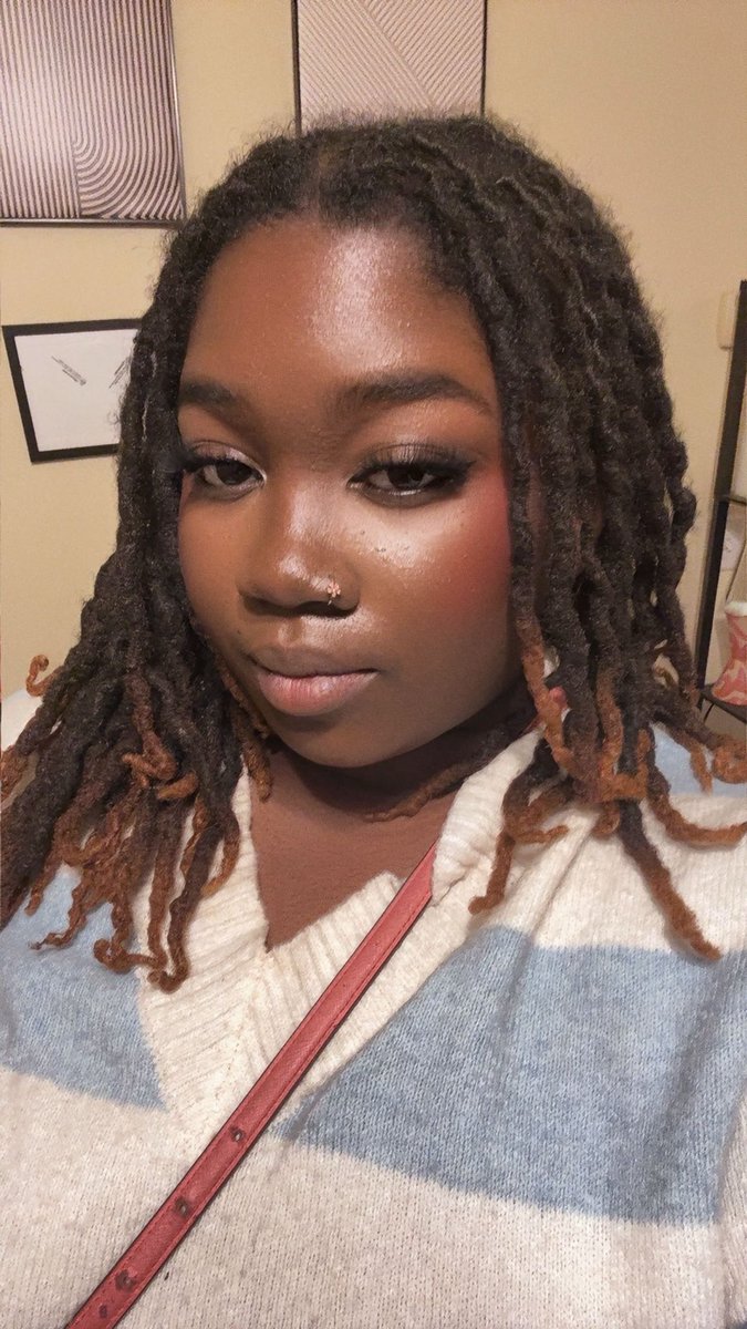 bblyssa01's tweet photo. I genuinely take my best pictures when I’m drunk 😩😭 tf is wrong with me 😂 https://t.co/ueQg8CQseQ