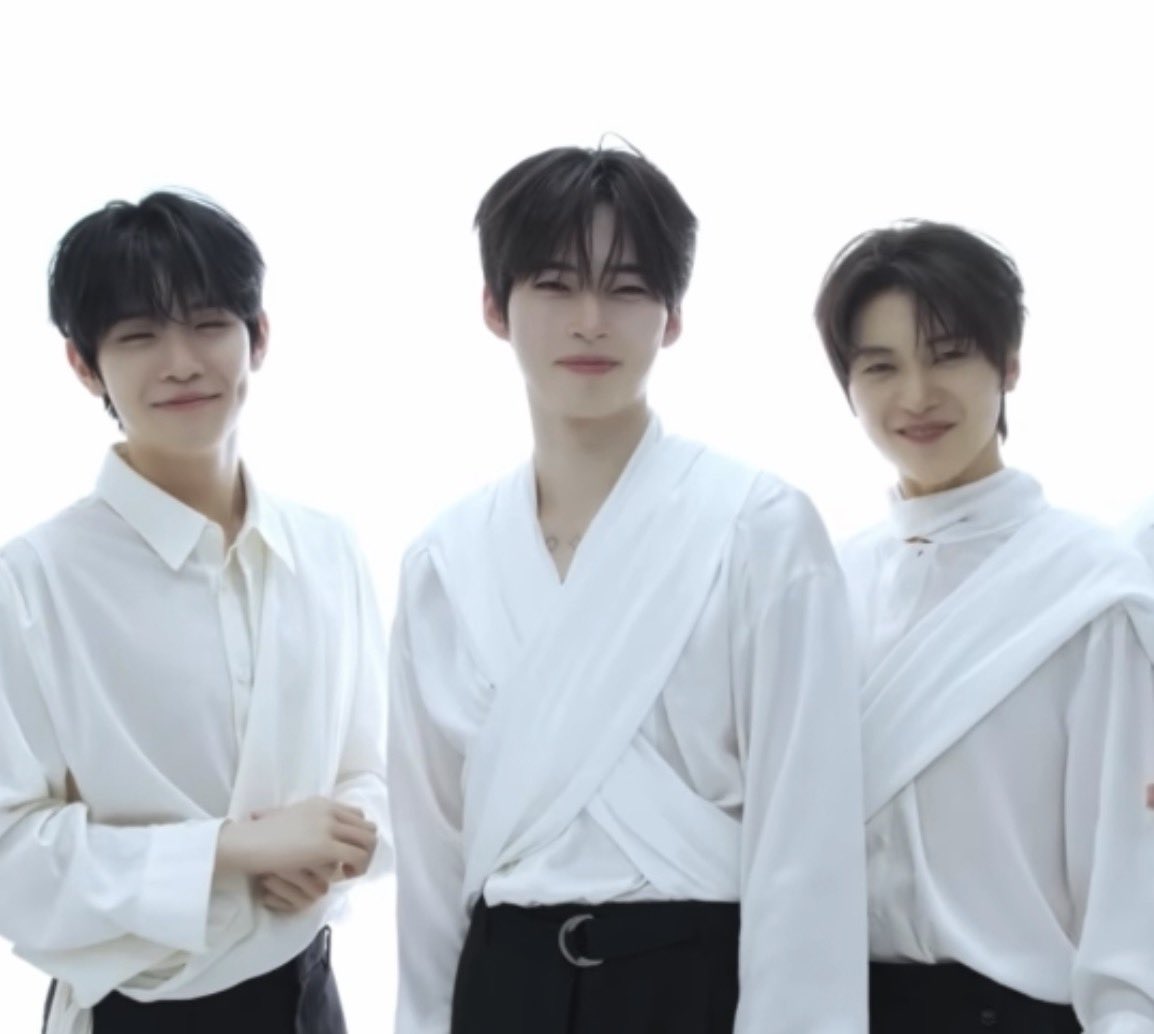 🌶𝚂𝚙𝚒𝚌𝚢 𝚊𝚗𝚍 𝚜𝚠𝚎𝚎𝚝!🍭🧸₊˚⊹♡ 박건욱🌹🌤 tweet media