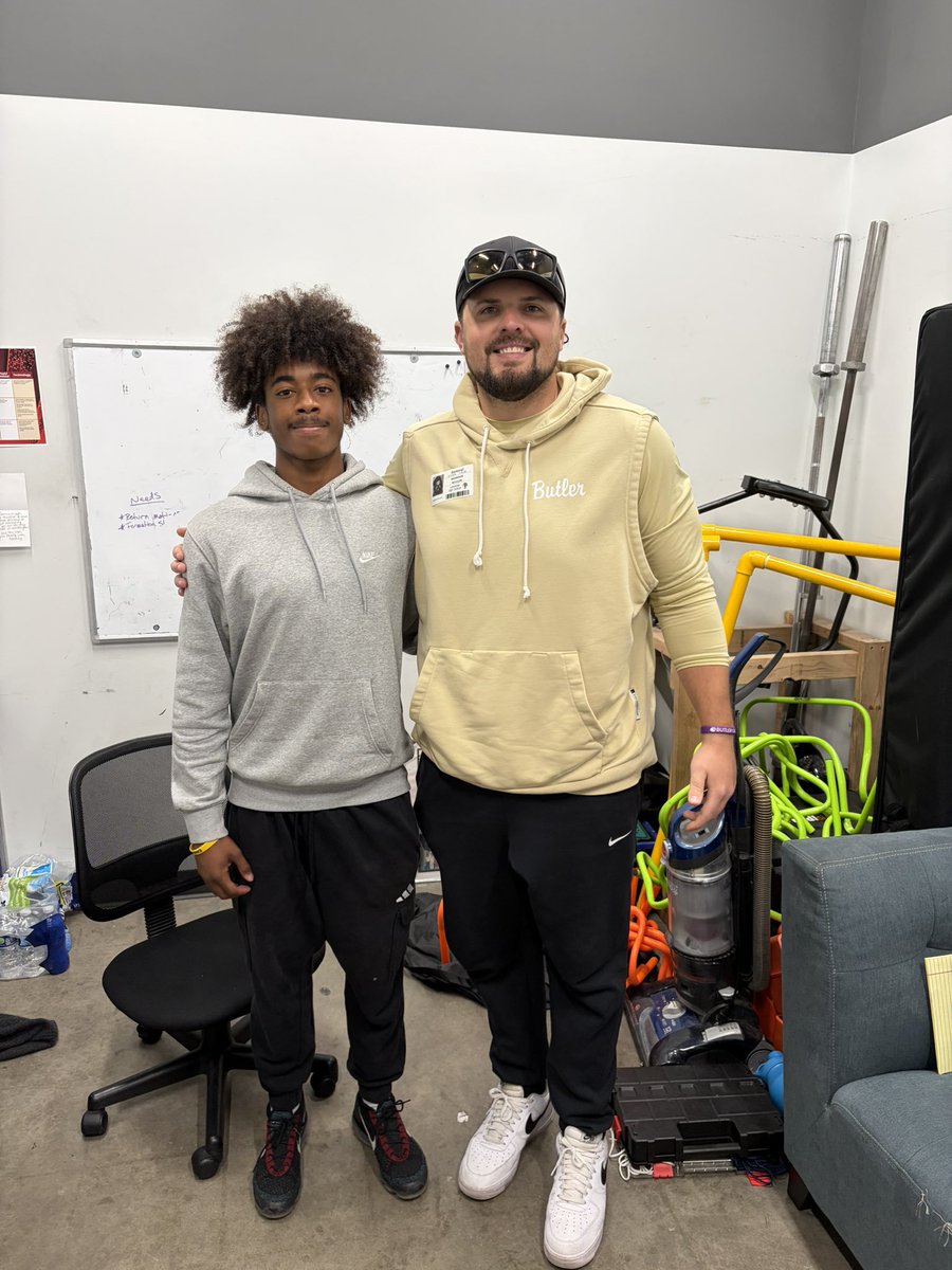 AdrickWebb's tweet photo. After a great conversation with @CoachNiccum66, I’m blessed to receive my first offer from BUCO @ButlerGrizzlyFB 
@JasonThoren @CoachStuLHS https://t.co/6JgxtBKqO1