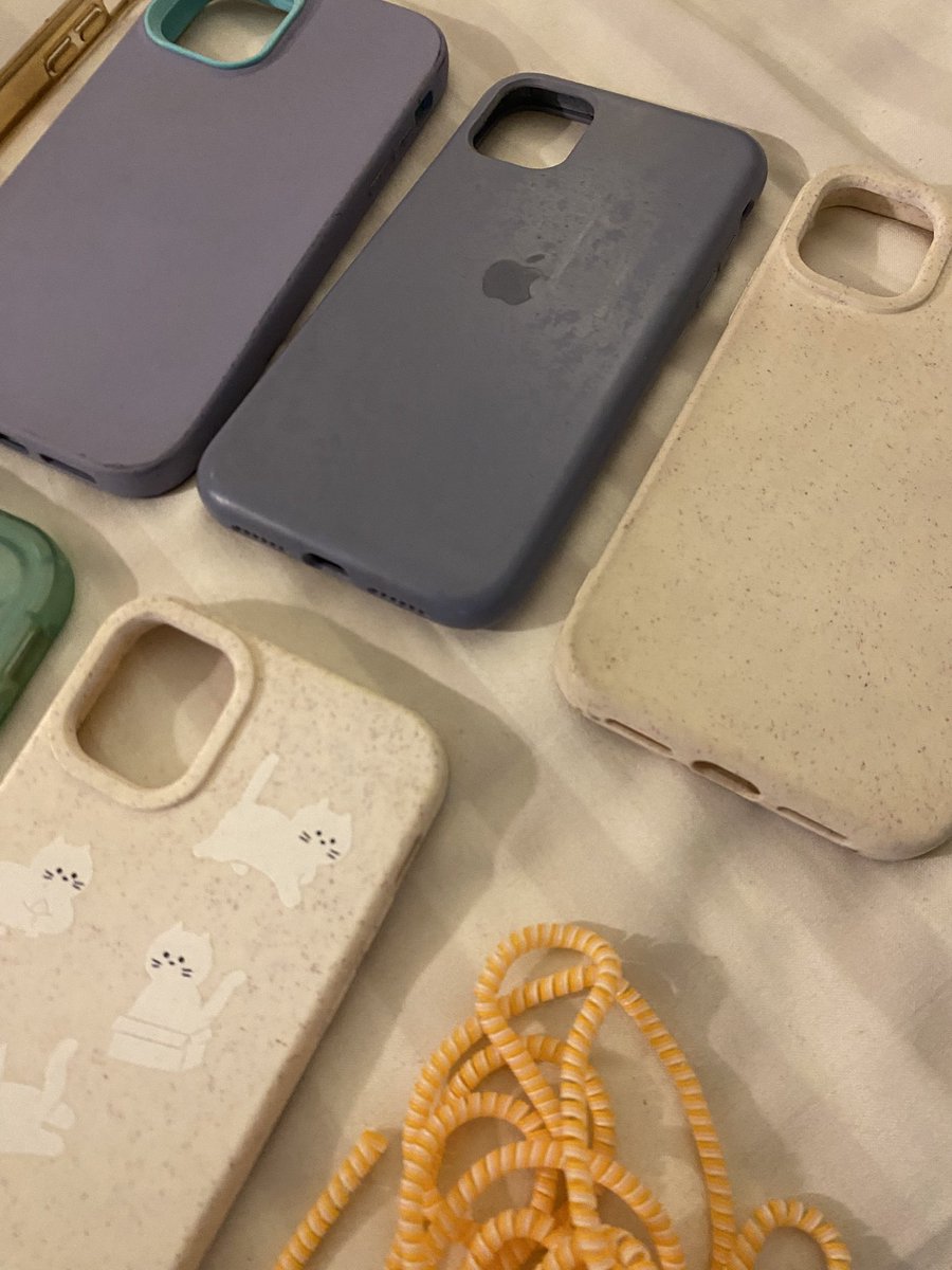 mcdeoul's tweet photo. TAKE ALL WTS Iphone case 11 25k
- jumlah 7 case https://t.co/aMzaqRU8TK