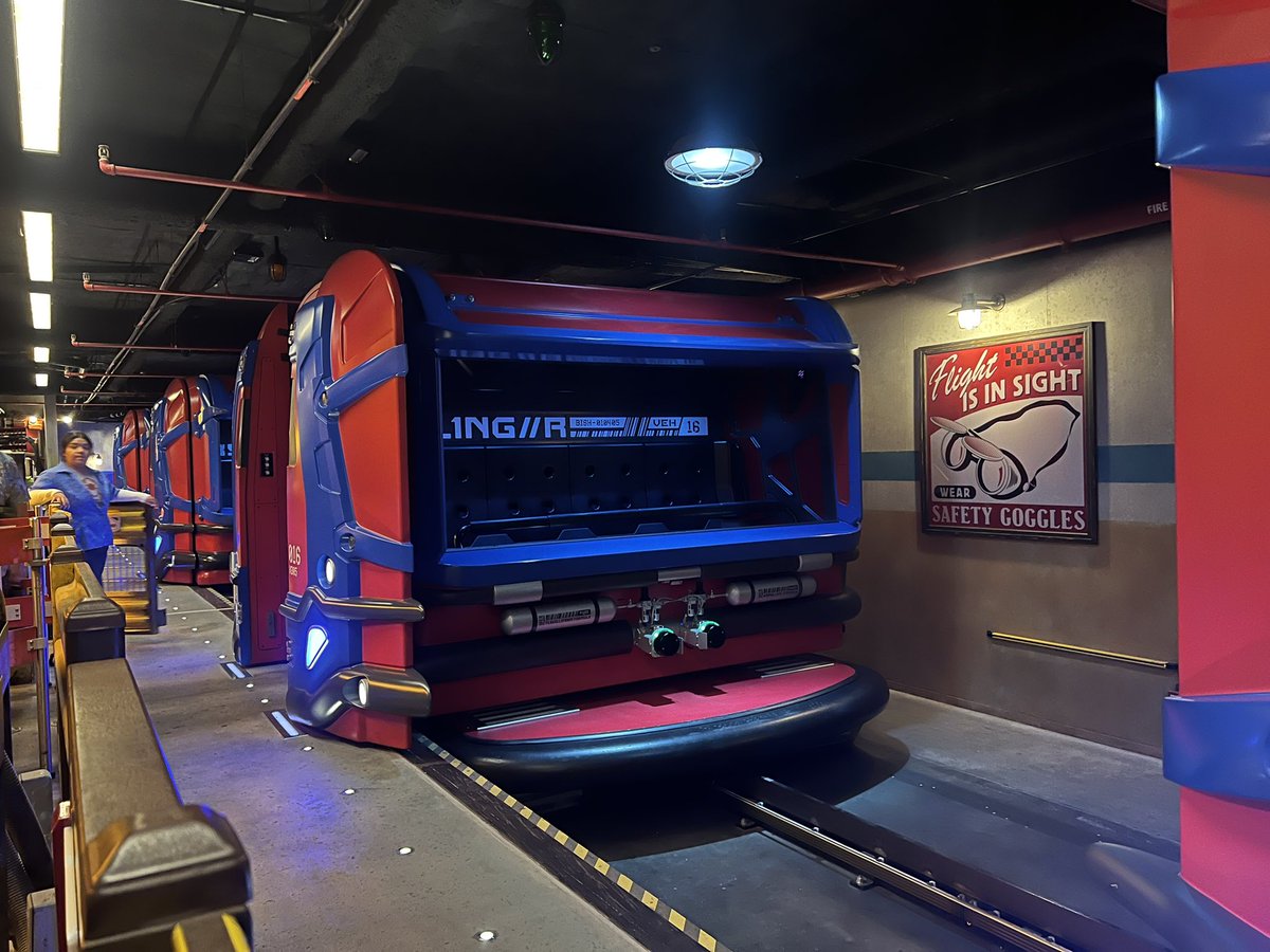 StuartDisney's tweet photo. WEB SLINGERS: A Spider-Man Adventure 

スパイダーマンのアトラクション🕷️ウェブスリンガー！
行ってきます！

#カリフォルニアアドベンチャー
#ディズニーランド
#スパイダーマン https://t.co/rzhFsAIgbQ