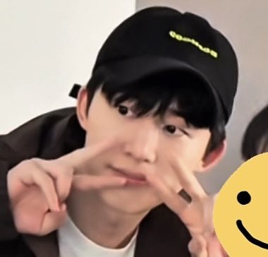 T13C1D's tweet photo. 브이브이브이브이 https://t.co/Z2g6iQSUxN