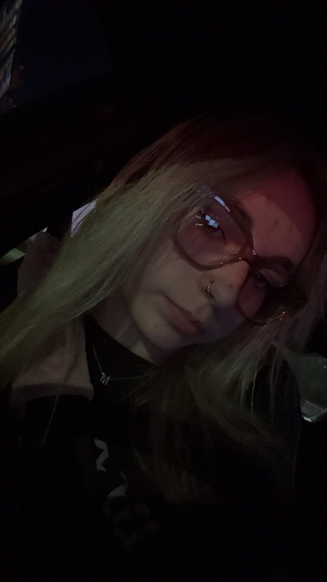 goddess lynn 💸 tweet media