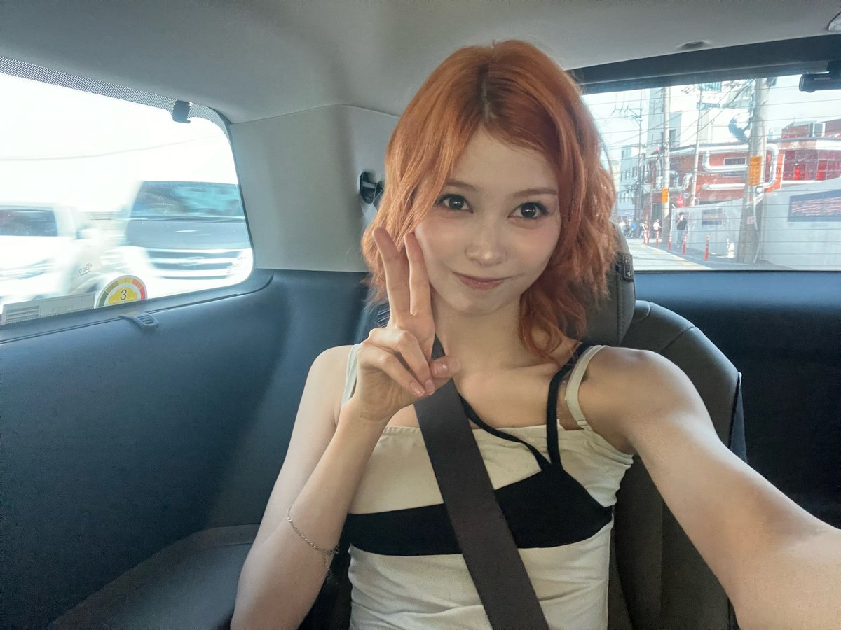 AtHeartingBase's tweet photo. 260512 | fromm 

#AtHeart #앳하트 #MICHI #미치 #미치톡 https://t.co/kVMSitbxYn